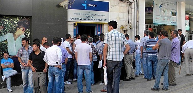 İşsizlerin yarısı, 1 yıldan fazladır iş arıyor