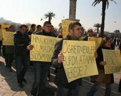 Öğretmenlerden kelleli eylem