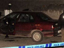 Şizofren komşudan 30 bıçak darbesi