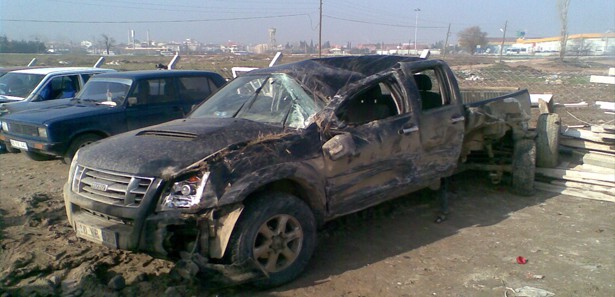 Patlayıcı yüklü araç kaza yaptı