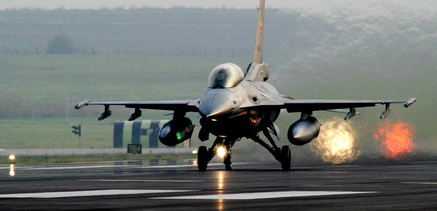 PKK kamplarına ilk kez beton delici bomba atıldı