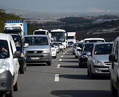 Trafikteki araç sayısı rekora koşuyor