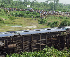 İngiltere Gatwick treninde yangın