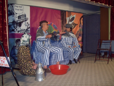 Karapınar’da “Hep Deli Hop Deli” sahnelendi