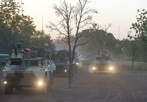 Fransa'ya eski sömürgelerinden destek