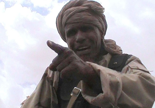 Halkın arasına dağıldılar