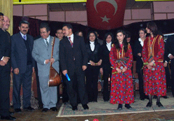 Şiir severler şiire doydu