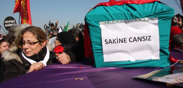 Diyarbakır'daki törende Leyla Zana yalnız kaldı