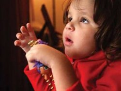 Çocuklar otizmi yenebiliyor