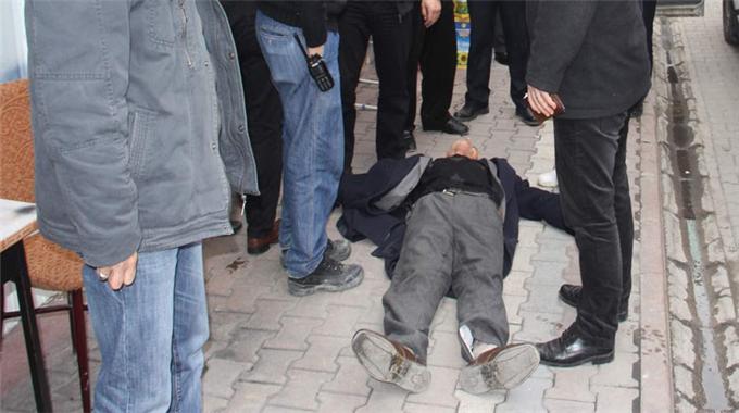 İntihar edemeden bayıldı