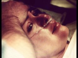 Gülben Ergen doğum anı fotoğrafını paylaştı