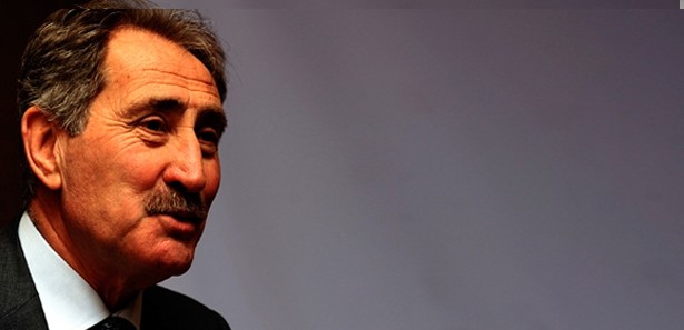 Ertuğrul Günay'dan Topçu kışlası açıklaması
