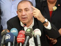 Gürsel Tekin: Solcular beceriksizdir ama