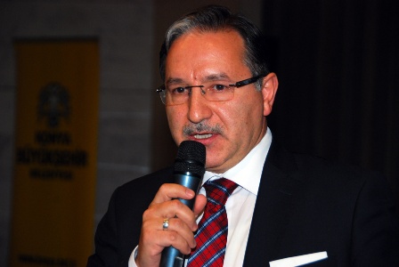 Doç. Dr. Mustafa Karataş “Evlilik ve Aile”yi anlattı