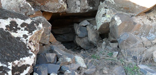 Terör örgütü sığınağında uyuşturucu