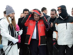 Bakan Şahin'den çocuklara: Yukarı kayabiliyor musunuz