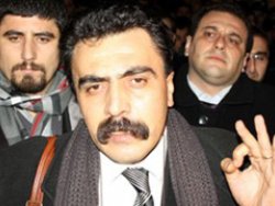 ÇHD Başkanı Selçuk Kozağaçlı gözaltına alındı