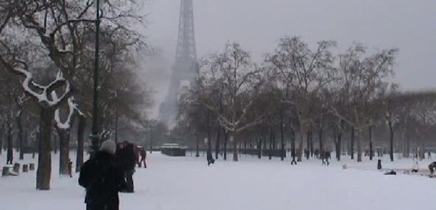 Paris kara teslim oldu