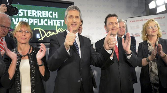 Avusturya'da zorunlu askerlik talebi