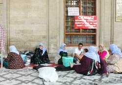 Yemek sepetiyle Mevlana ziyareti