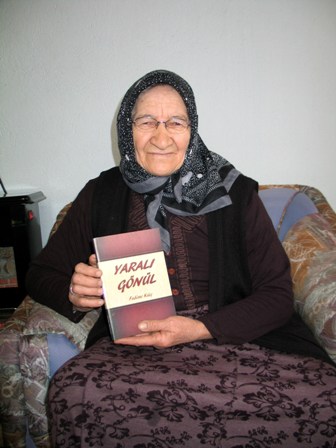 Fadime Nine, 74'ünde şiir kitabı çıkarttı