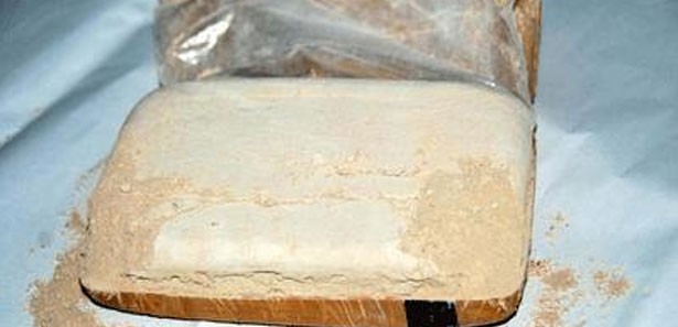 Yedek lastikten eroin zulası çıktı