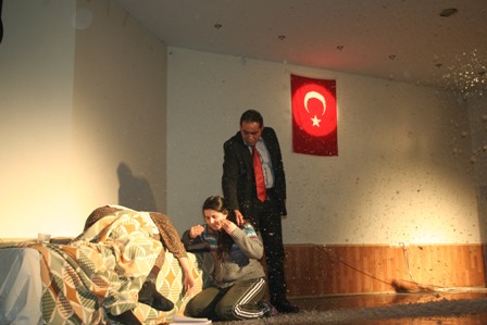 Beyşehir'de ''Ali Arslan'' adlı tiyatro oyunu sahnelendi