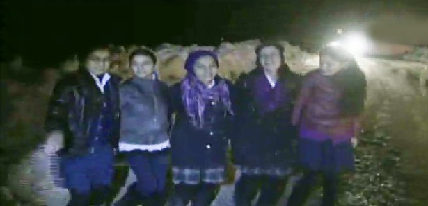 Donmamak için halay çektiler