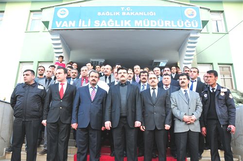 Prof. Dr. Odabaşı'na yapılan saldırı Van'da kınandı