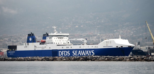 Patriot gemileri yüklerini indirmeye başladı