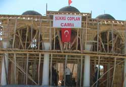 Şükrü Coplan Camii ibadete açıldı