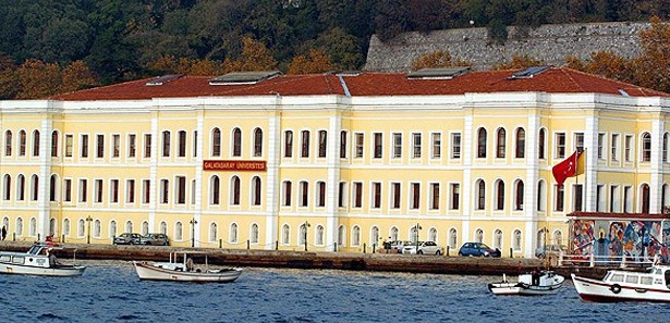 Hanedan mensupları için yapılmıştı