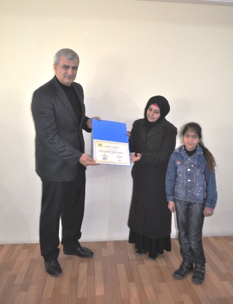 Kimse Yok Mu Aile içi iletişim semineri sertifikaları dağıtıldı