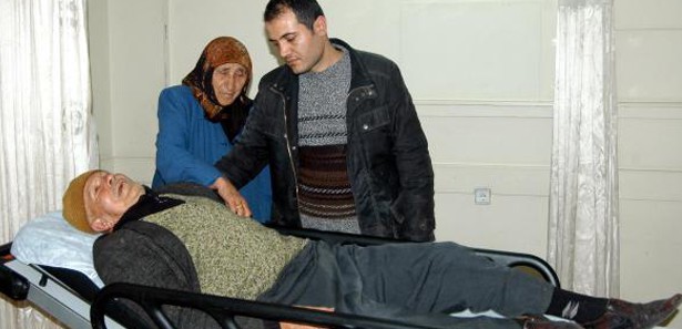 20 lira için 83 yaşındaki dövdüler!