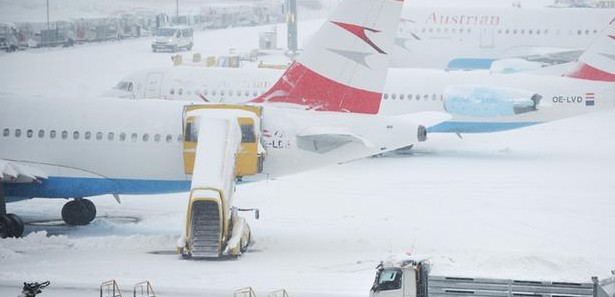 Soğuk hava Avrupa'da yaşamı felç etti