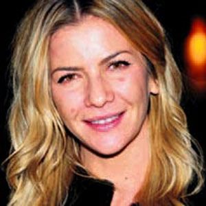 Sıfır makyajlı İvana Sert