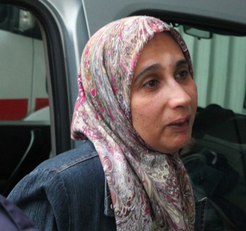 Karısını döverken kalp krizi geçirdi