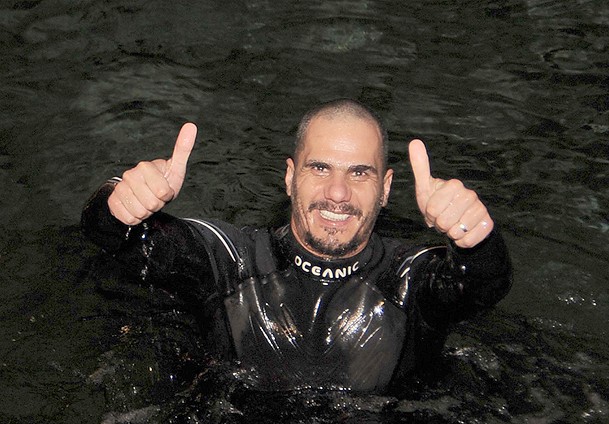 Tek nefesle buz altında 131 metre