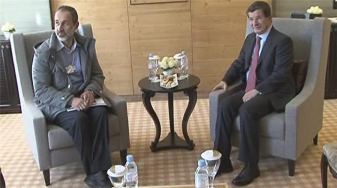 Davutoğlu, El-Khatip ile görüştü