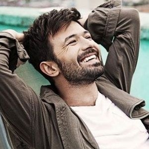 Gerçek ismi Yalın değilmiş