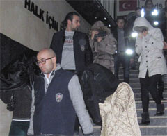 Fuhuş operasyonunda 12 hayat kadını gözaltında