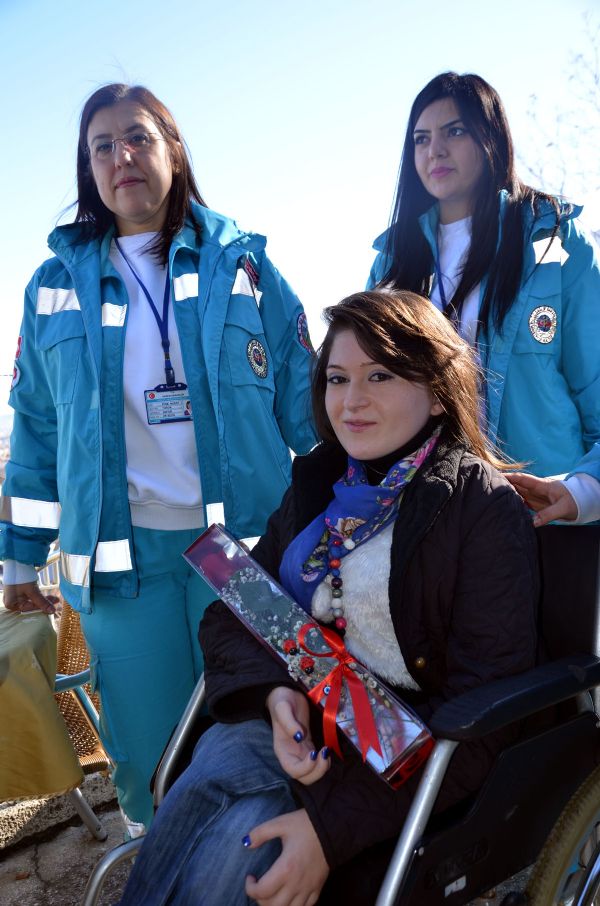 Onu hiç yalnız bırakmayacağız