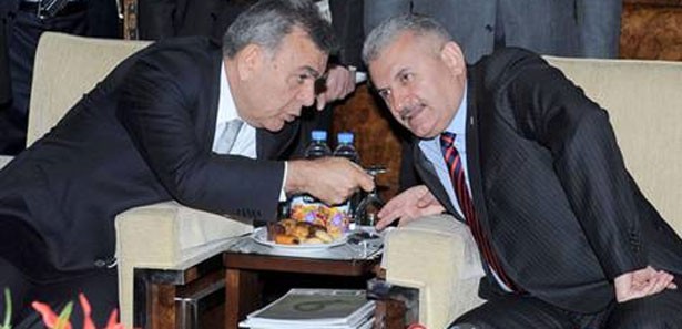 İzmir'de yerel seçim savaşı başladı