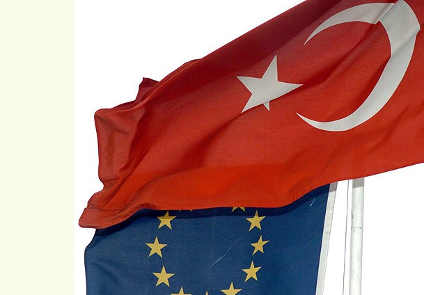 İki Avrupa ülkesiyle vizeler kalkıyor