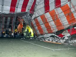 Halı sahanın duvarı çöktü: 6 ölü