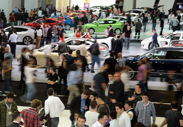 Dünyanın en pahalı arabası geliyor