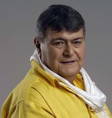 Ferdi Özbeğen hayatını kaybetti