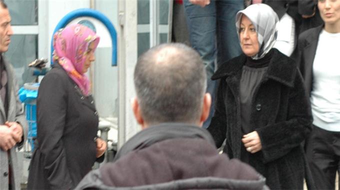 Hayrünnisa Gül babasını ziyaret etti