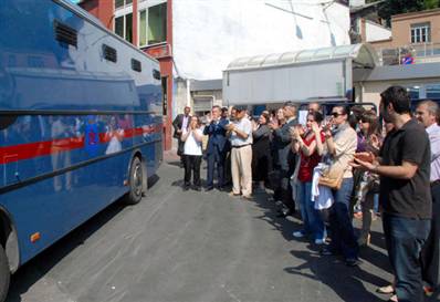 'Askeri casusluk'ta 3 tahliye