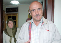Kadını tekvandocu eşi kurtardı